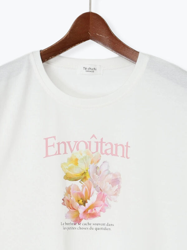 フラワーモチーフプリントTシャツ（オフホワイト