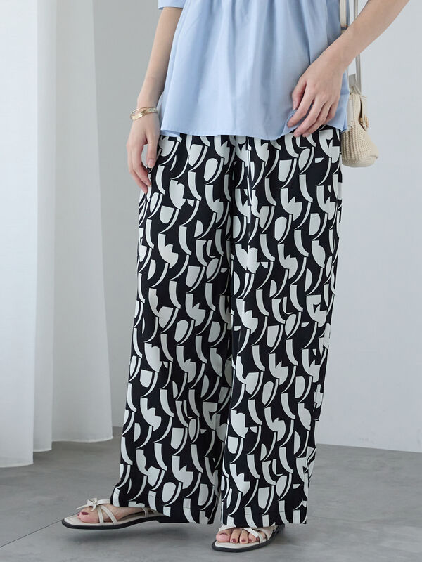 茶ページ セール】 幾何柄プリントイージーパンツ（オフホワイト/ブラック