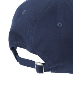 刺繍入りキャップ《2025autumn catalog item》（オフホワイト/ボルドー