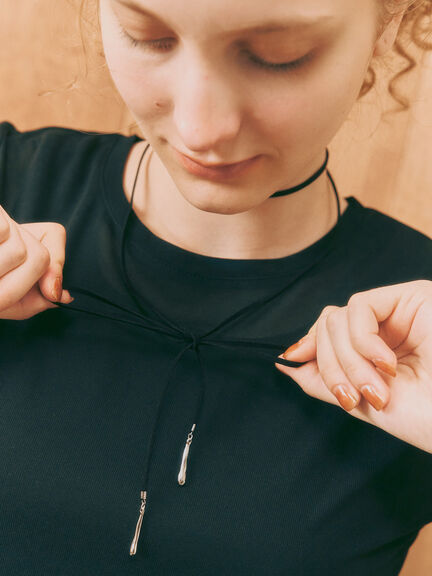 スウェードコードチョーカー《2025autumn catalog item》（シルバー