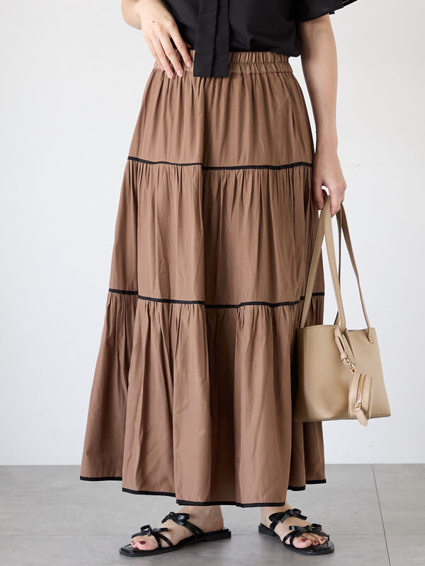 セール】 パイピングティアードスカート（オフホワイト/ブラック/モカ