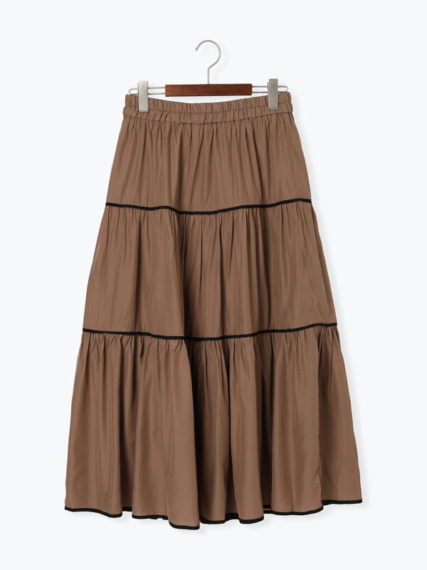 セール】 パイピングティアードスカート（オフホワイト/ブラック/モカ