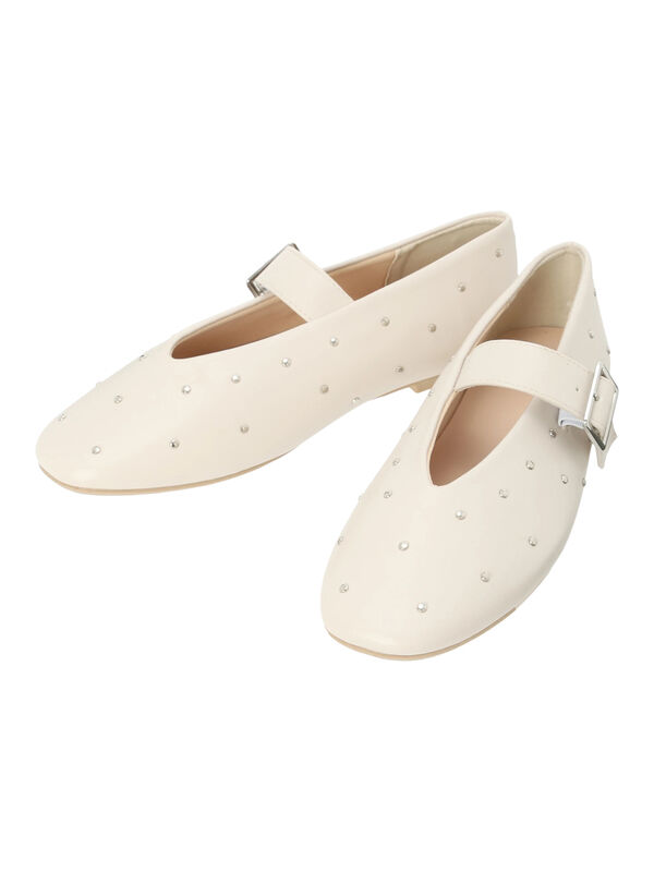 スタッズバレエシューズ《2025autumn catalog item》（オフホワイト