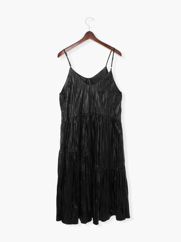 セール】 しわ加工フェイクレザーキャミワンピース《2025autumn