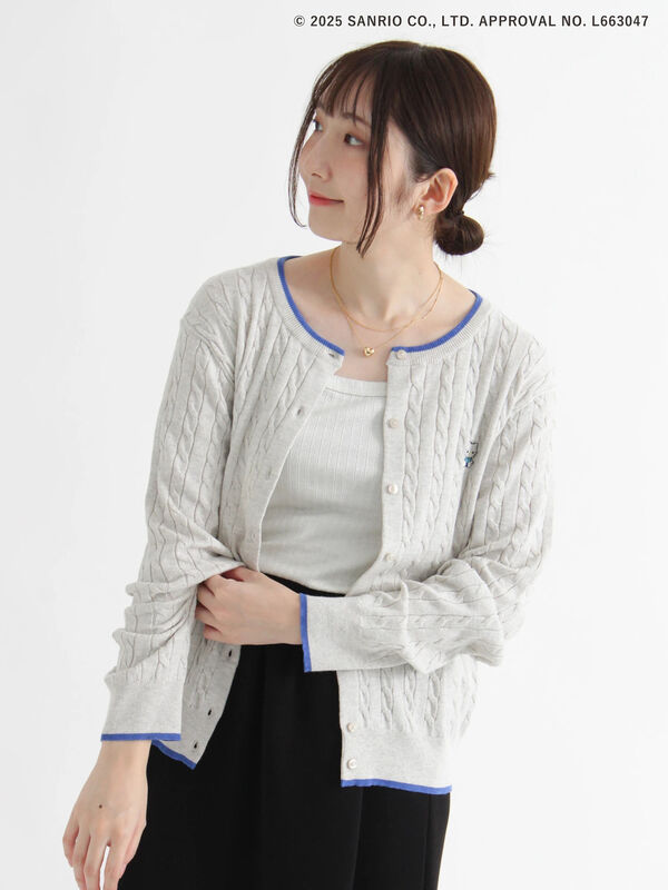 HELLO KITTY】刺繍入りケーブルカーディガン（グレー/レッド/ベージュ