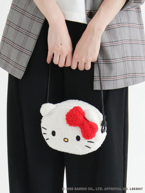 HELLO KITTY】モチーフボアミニバッグ（オフホワイト/ベージュ/バッグ