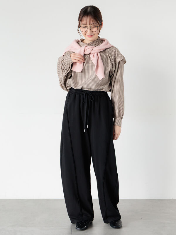 希少 タグ付 hobonichi 定価2.9万 胸元フリルのシャツ ウール М 希少 タグ付 hobonichi 定価2.9万 胸元フリルのシャツ ウール М