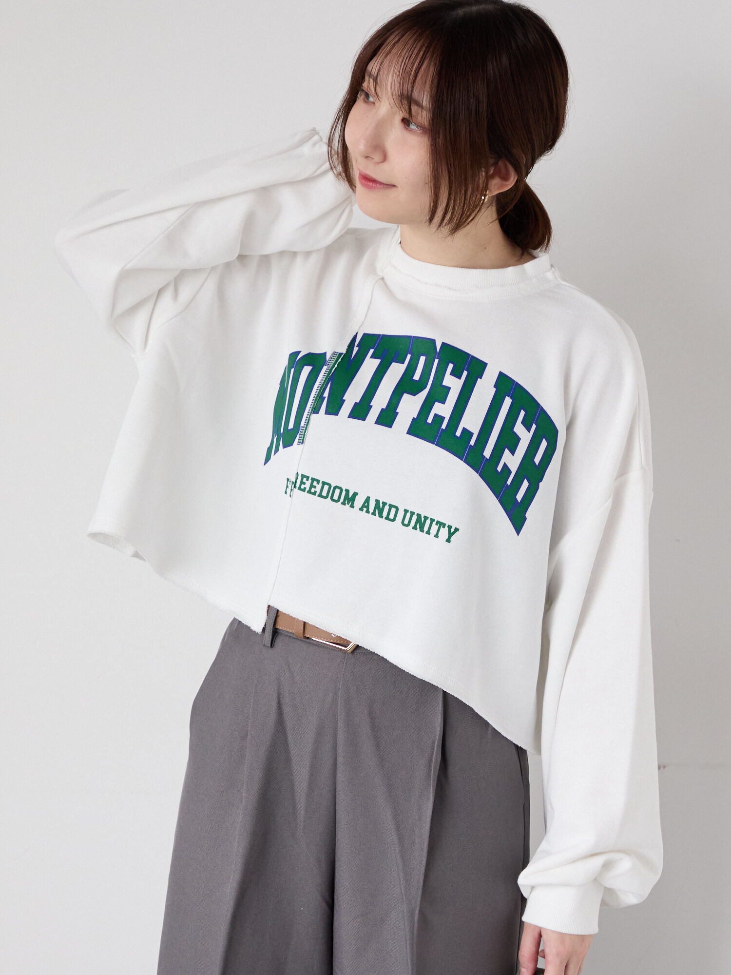 トップス maymama リメイク風プリント裏毛プルオーバー（オフホワイト/ネイビー