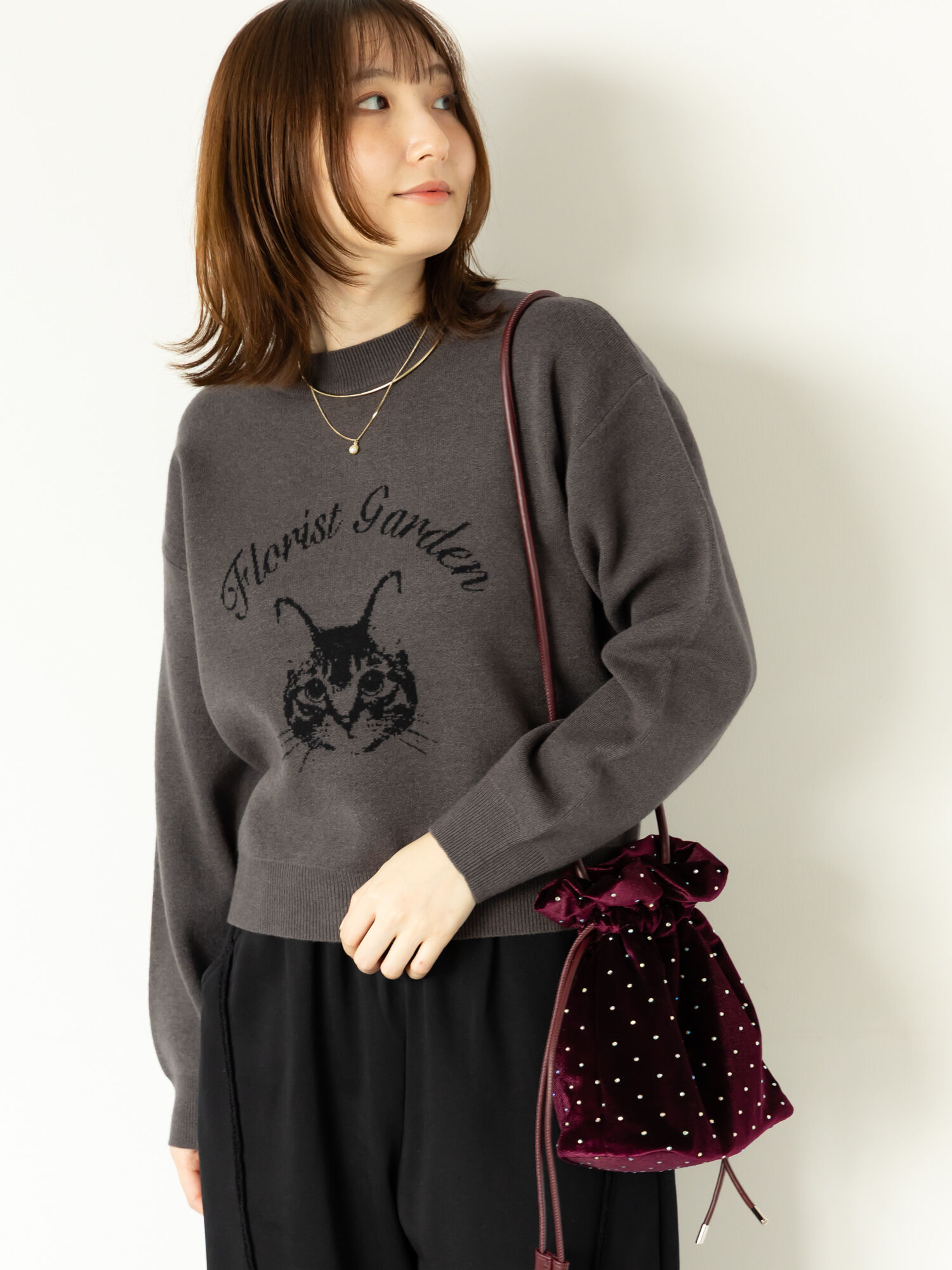 セール】 猫モチーフロゴニット（オフホワイト/グレー