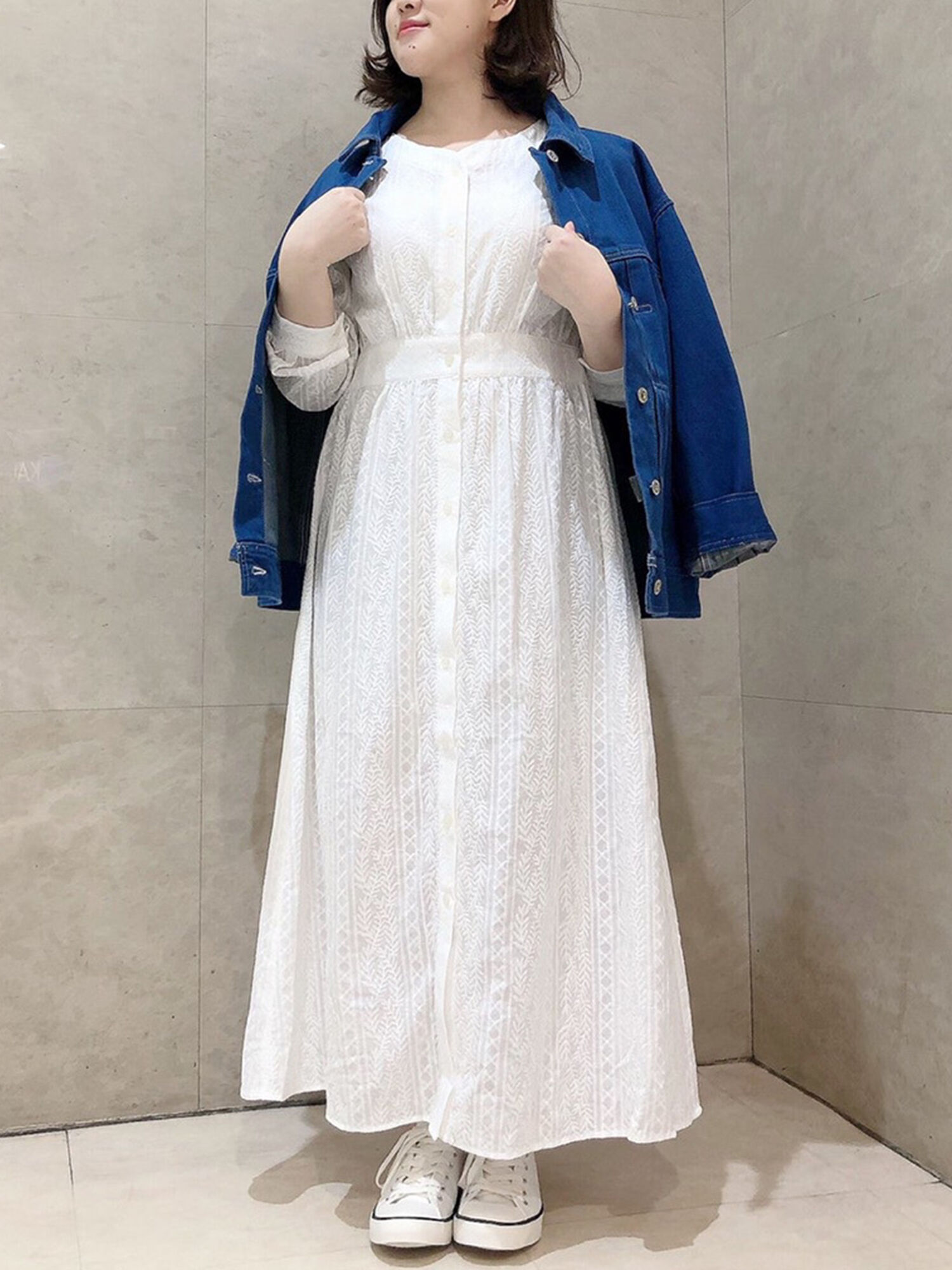 セール リーフ刺繍ワンピース オフホワイト チャコールグレー ワンピース Lugnoncure ルノンキュール 公式通販
