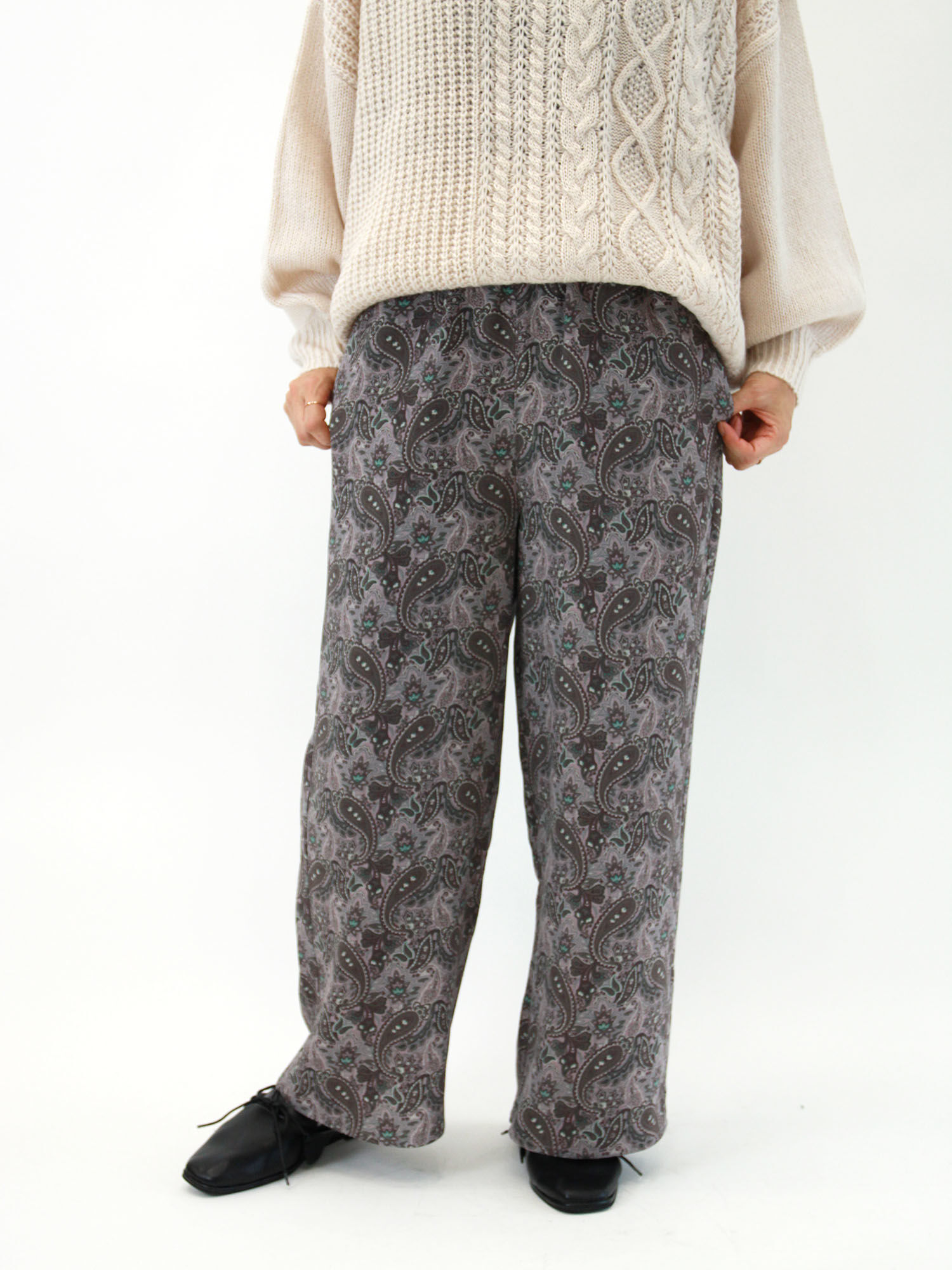 セール ペイズリー柄ストレートイージーパンツ オフホワイト グリーン パープル ボトムス Lugnoncure ルノンキュール 公式通販