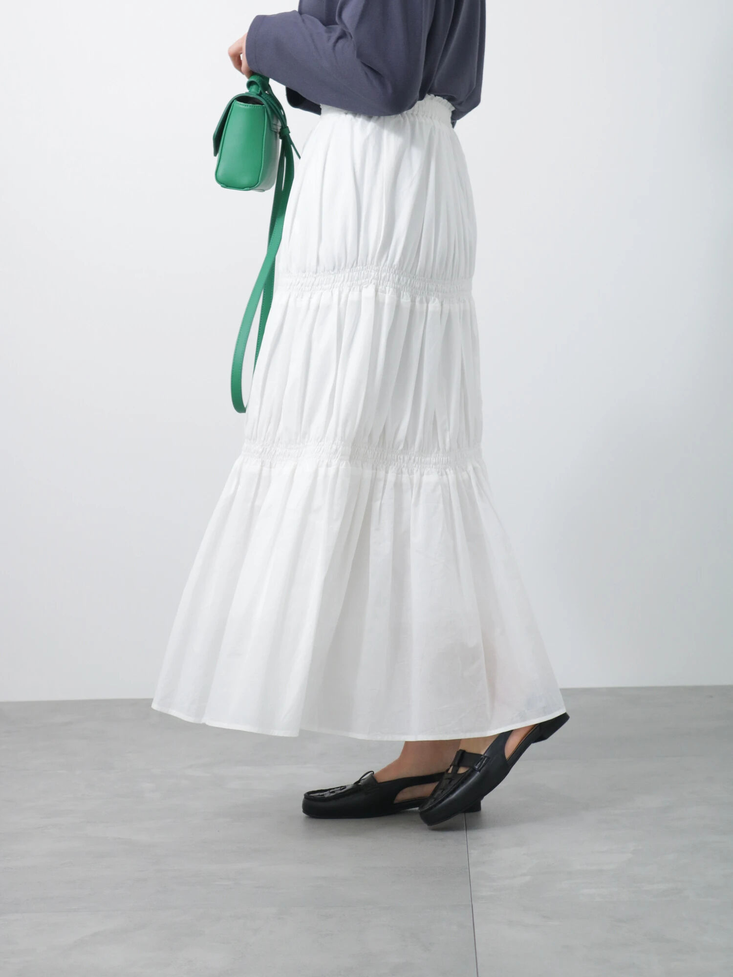 【セール】 シャーリングスカート（オフホワイト/ブラック/グリーン