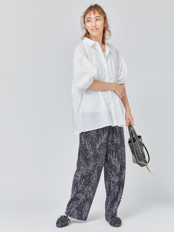 Damaskeen / casual pants プリーツ加工パンツ