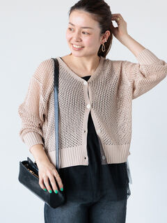 セール】 透かし編Vネックカーディガン（オフホワイト