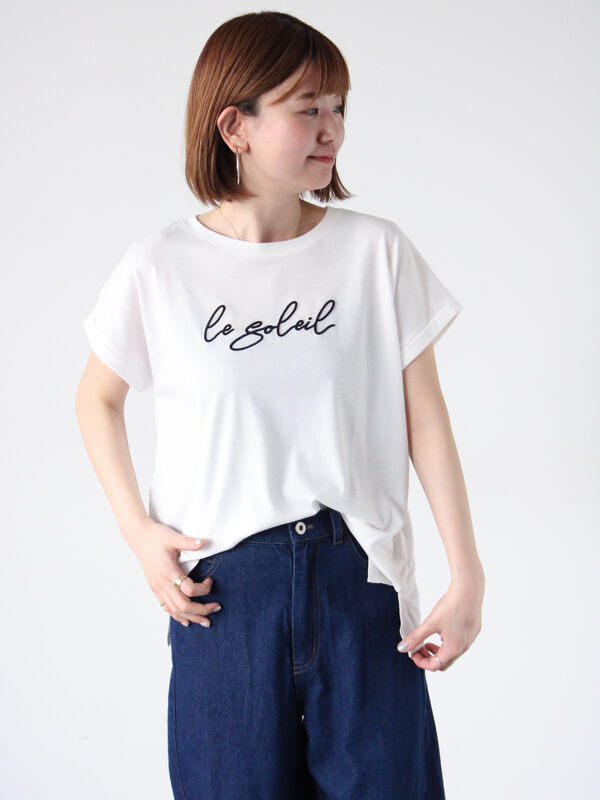セール】 フロント刺繍Tシャツ（オフホワイト/ブラック/ピンク