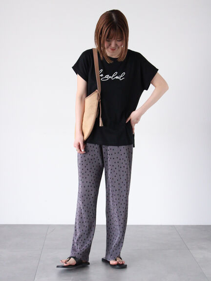 フロント刺繍Tシャツ（オフホワイト/ブラック/ピンク）｜Lugnoncure（ルノンキュール）通販