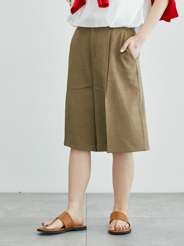 麻調タックハーフパンツ《2025summer catalog item》（オフ