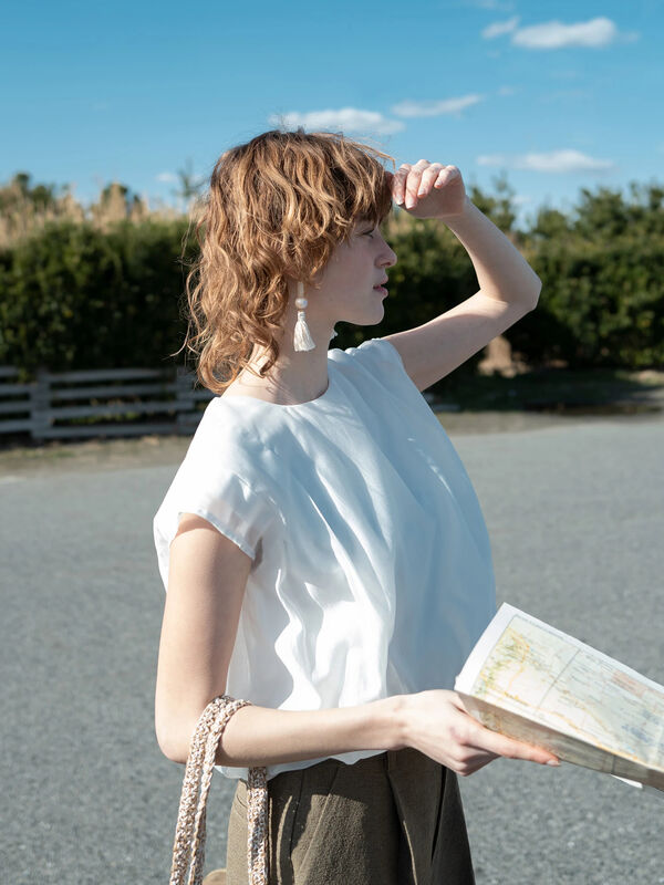 裾バルーントップス《2025summer catalog item》（オフホワイト）｜Lugnoncure（ルノンキュール）通販