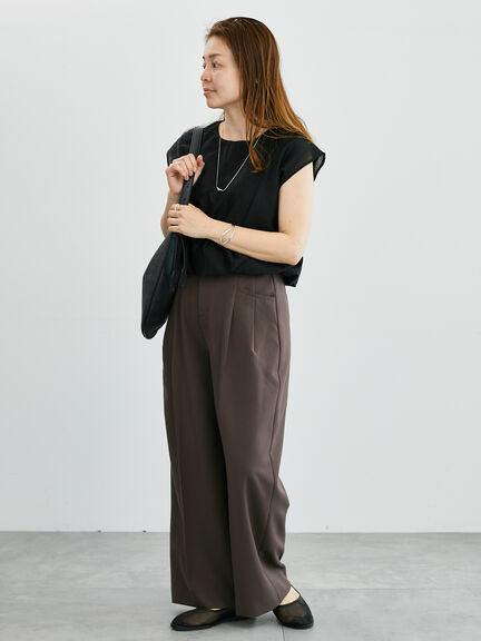 裾バルーントップス《2025summer catalog item》（オフホワイト/ブラック/ベージュ）｜Lugnoncure（ルノンキュール）通販