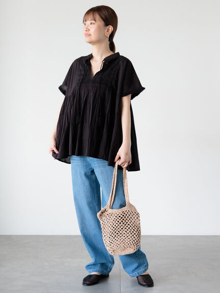 【INDIA made】タッセル付き刺繍ブラウス（オフホワイト/ブラック/ブルー）｜Lugnoncure（ルノンキュール）通販