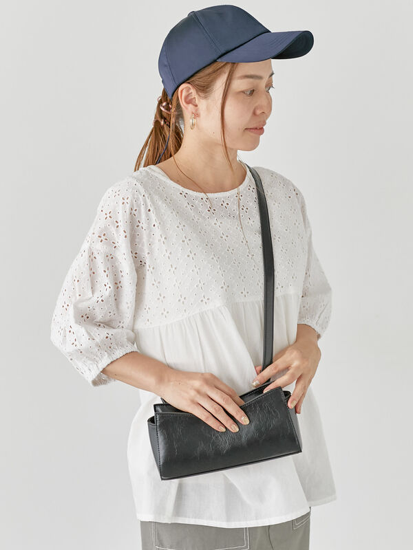 セール】 【INDIA made】シフリー刺繍切替ブラウス（オフ