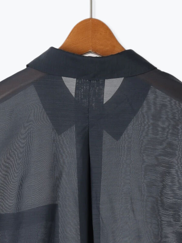 もんち セール】 金釦レギュラーカラーシアーシャツ（オフホワイト