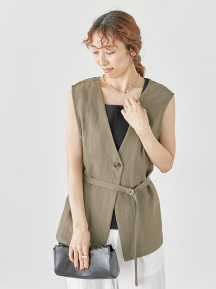 専用美品ルルレモンジャケット&ラビウェルブラトップ ブラトップ lululemon(ルルレモン) - 海外通販のBUYMA