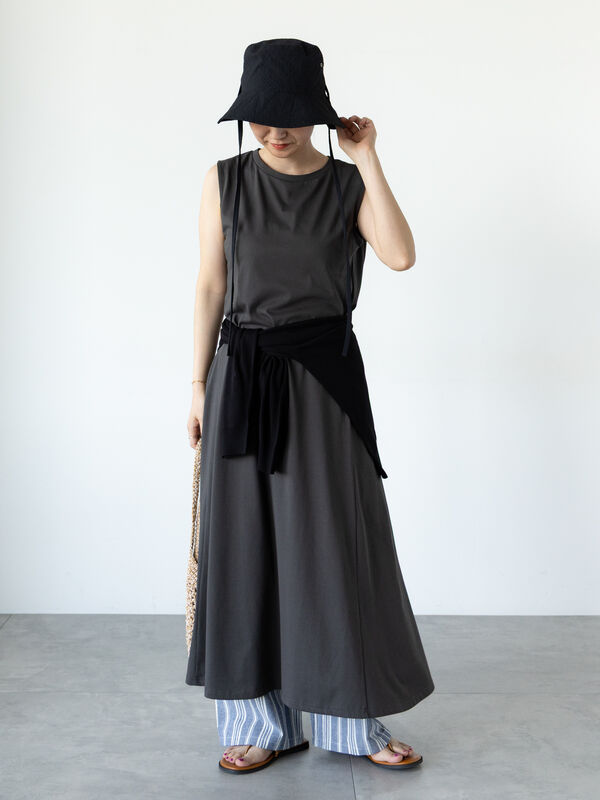 セール】 ノースリーブカットワンピース（チャコールグレー