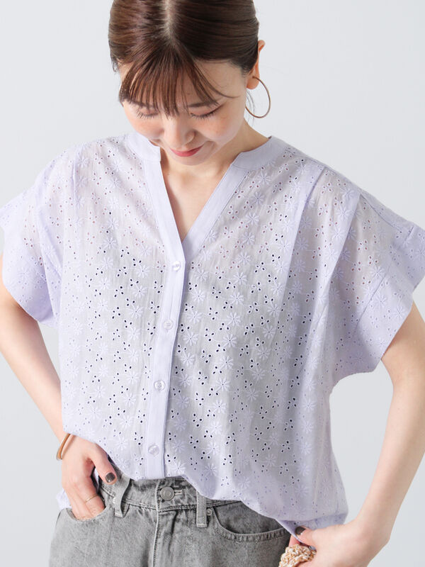 セール】 シフリー刺繍前開きブラウス（オフホワイト