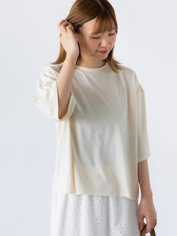 ♡COLLAGE 半袖Tシャツ 新作 クリーム色 スクエアプリントTシャツ／square print T 半袖 クルーネック