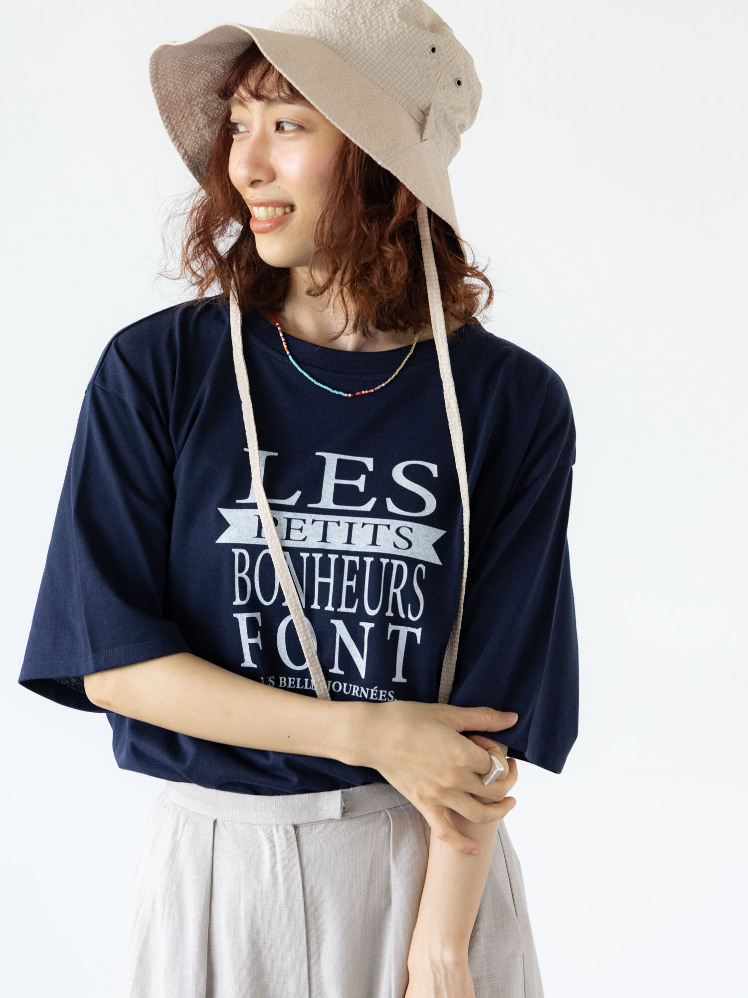 フロントBIGロゴTシャツ（オフホワイト/ブラック/ネイビー