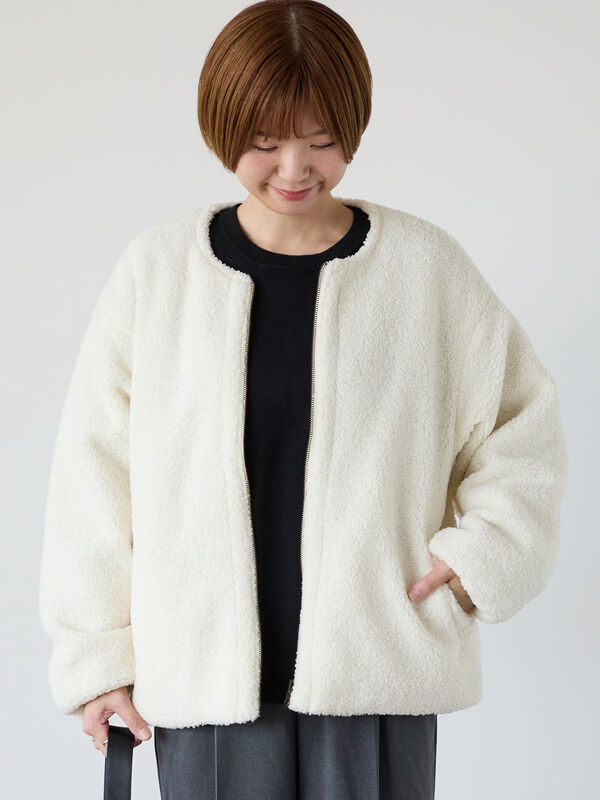 セール】 リバーシブルボアブルゾン（オフホワイト/チャコールグレー