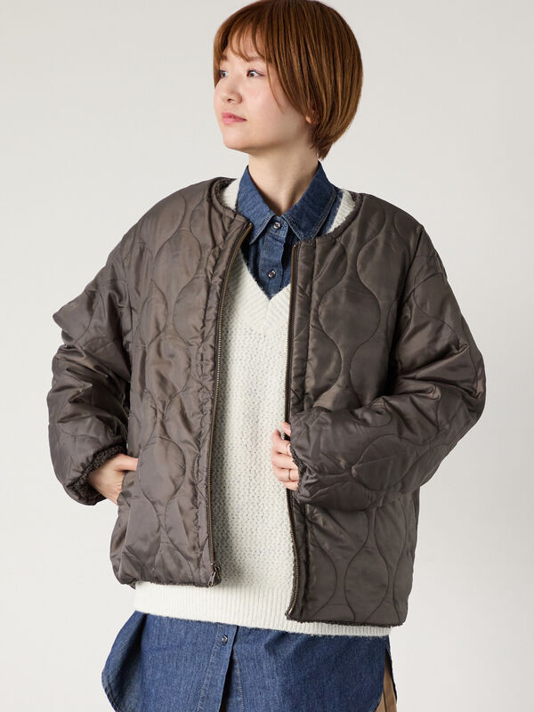 セール】 リバーシブルボアブルゾン（オフホワイト/チャコールグレー