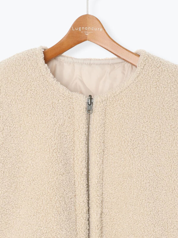 セール】 リバーシブルボアブルゾン（オフホワイト/チャコールグレー