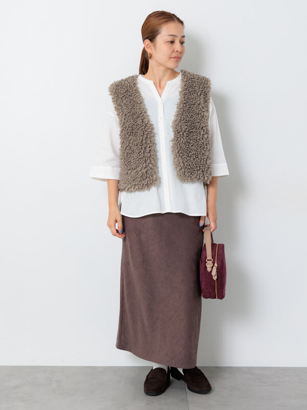 ショートボアベスト（オフホワイト/チャコールグレー/モカ