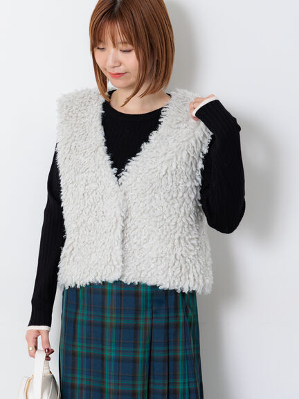 ショートボアベスト（オフホワイト/チャコールグレー/モカ）｜Lugnoncure（ルノンキュール）通販