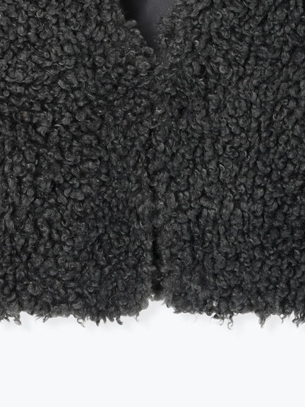 ショートボアベスト（オフホワイト/チャコールグレー/モカ）｜Lugnoncure（ルノンキュール）通販