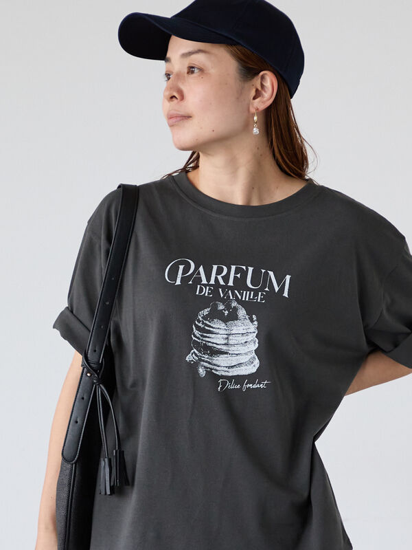 パンケーキモチーフTシャツ（チャコールグレー）｜Lugnoncure（ルノンキュール）通販