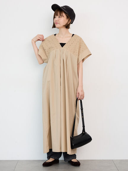 ♡blumarine ウールワンピース♡42♡ クルーネックワンピース／ウォッシャブル／ストレッチ／撥水／UV
