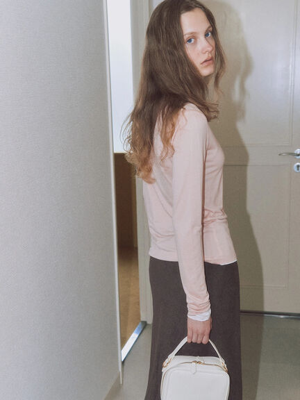 長袖シアートップス《2025autumn catalog item》（オフホワイト/ブラック/ピンク/ブルー）｜Lugnoncure（ルノンキュール）通販