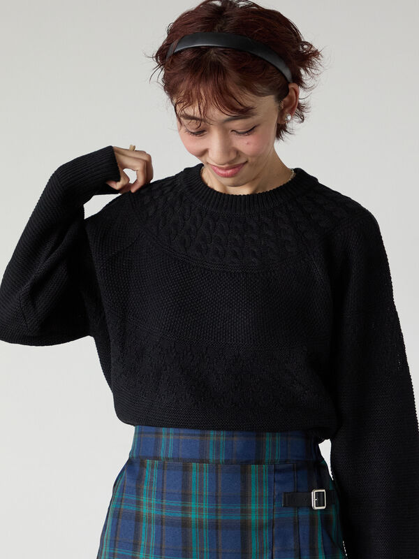 求心柄編みクルーネックニット（ブラック）｜Lugnoncure（ルノンキュール）通販