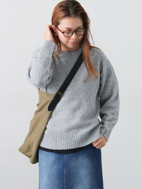 ウール混ふわふわクルーネックニット（グレー/ベージュ/オレンジ