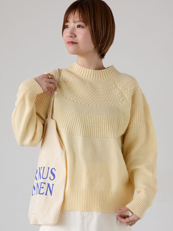 セール】 ピーチヤーン求心柄編みニット（オフホワイト/グレー