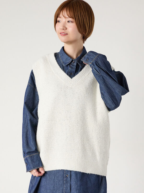 セール】 ラメ引き揃えニットベスト（オフホワイト/グレー/ブラック