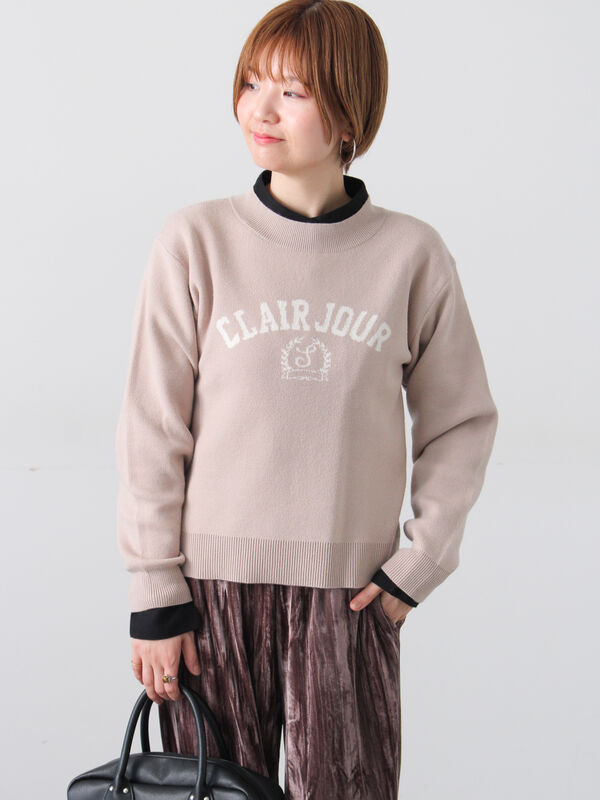 ホワイトニットセーター 長袖 エンブレム付き エンブレムロゴニット（オフホワイト/モカ/グリーン/ネイビー/トップス