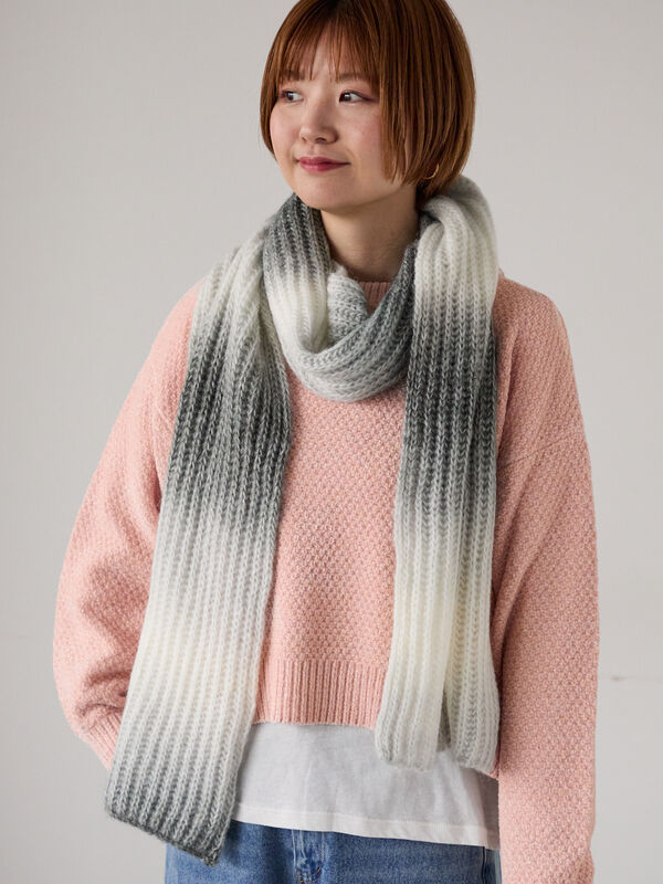 セール】 グラデーションマフラー（ブラック/ブルー/アクセサリー