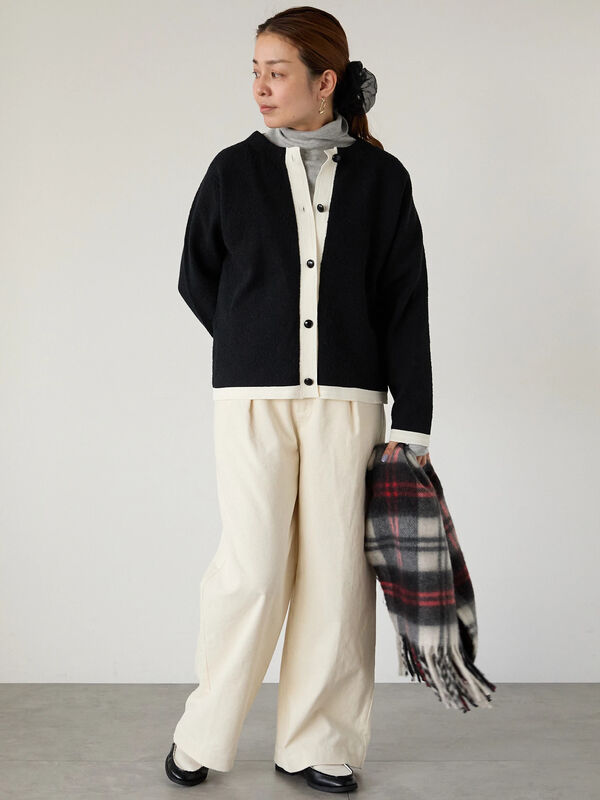 セール】 細コーデュロイタックワイドパンツ（オフホワイト/グレー