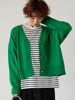 美品✨️エブール ソフトスムースニット Vネック カーディガン　ショート　ベージュ 希少 エブール 上質 Vネック ウール ニット カーディガン ソフト