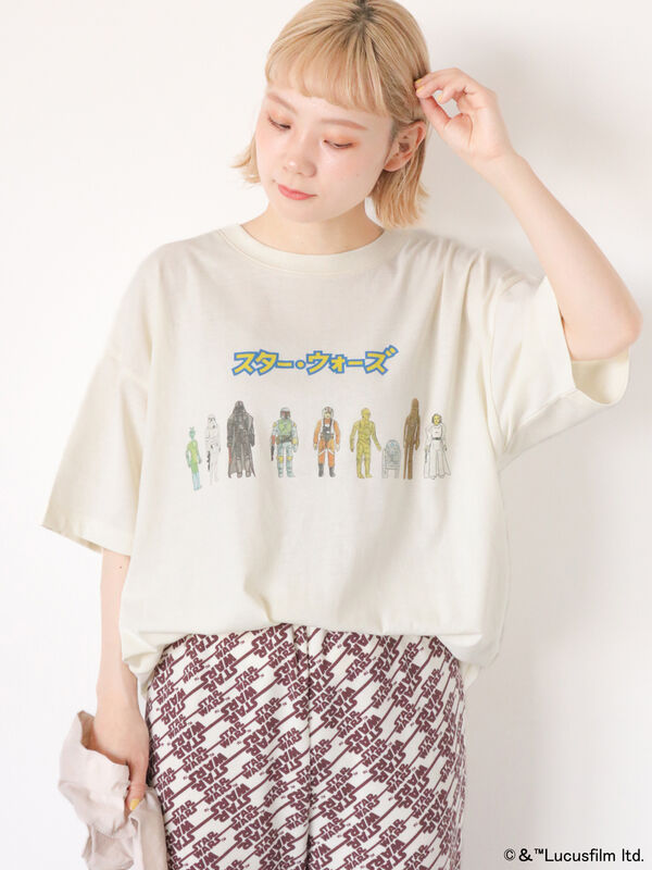セール】 【STAR WARS】オーバーサイズTシャツ（オフホワイト/ブラック 