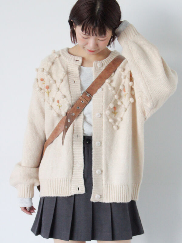 セール】 ポンポン刺繍カーディガン（レッド/ベージュ/ミント/キナリ 